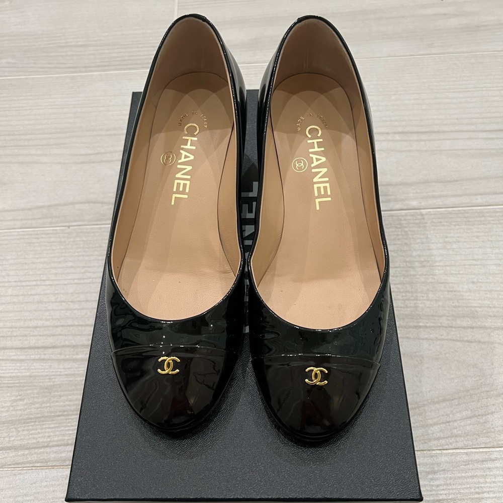 Chanel pump size 35